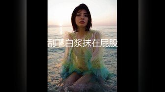 颜值女神带上眼镜OL风，干净无毛粉穴，自摸扣穴，浴室湿身诱惑