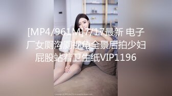 ✿青春活力反差少女✿情人节调教制服母狗学妹，隆起的白虎蜜桃穴紧致吸吮天呐太上头了，小嫩妹被按在床上狠狠深操