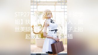 游乐场全景偷拍多位年轻美女的极品嫩鲍 (6)