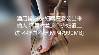 偷拍漂亮美女床上被男友各种姿势爆操