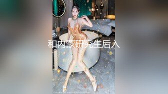 女宿舍偷拍妹子洗澡被发现了,妹子还问我拍什么拍