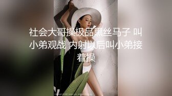 大波浪极品颜值蛇纹身小姐姐，乳晕很大白嫩奶子，搔首弄姿热舞扭动