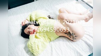 澡堂子更衣室偷窥众多的脱的光溜溜的美女少妇 (17)